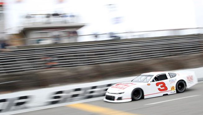 Featured Image for Dale Jr., Kvapil Face Handling Woes in Florence LM Icebreaker