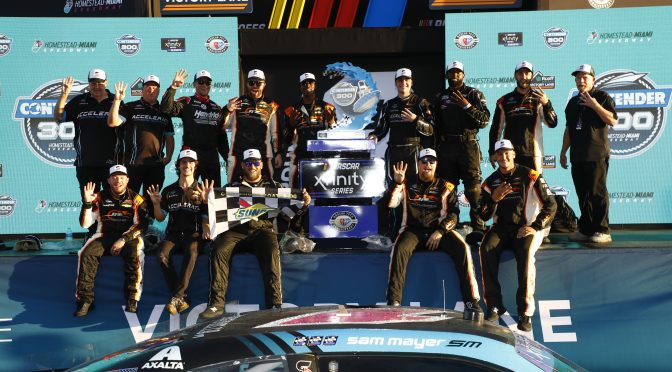 Featured Image for Preview: Credit One NASCAR Amex Card 300 at Homestead-Miami Speedway